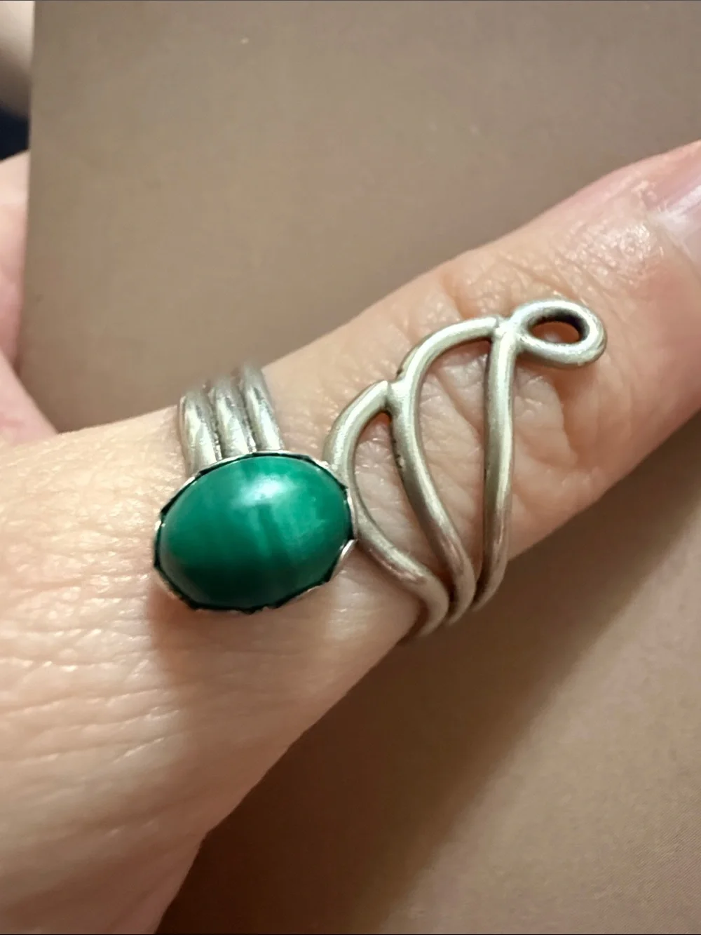 Sterling Silver Green Machalite Stone Ring size 8